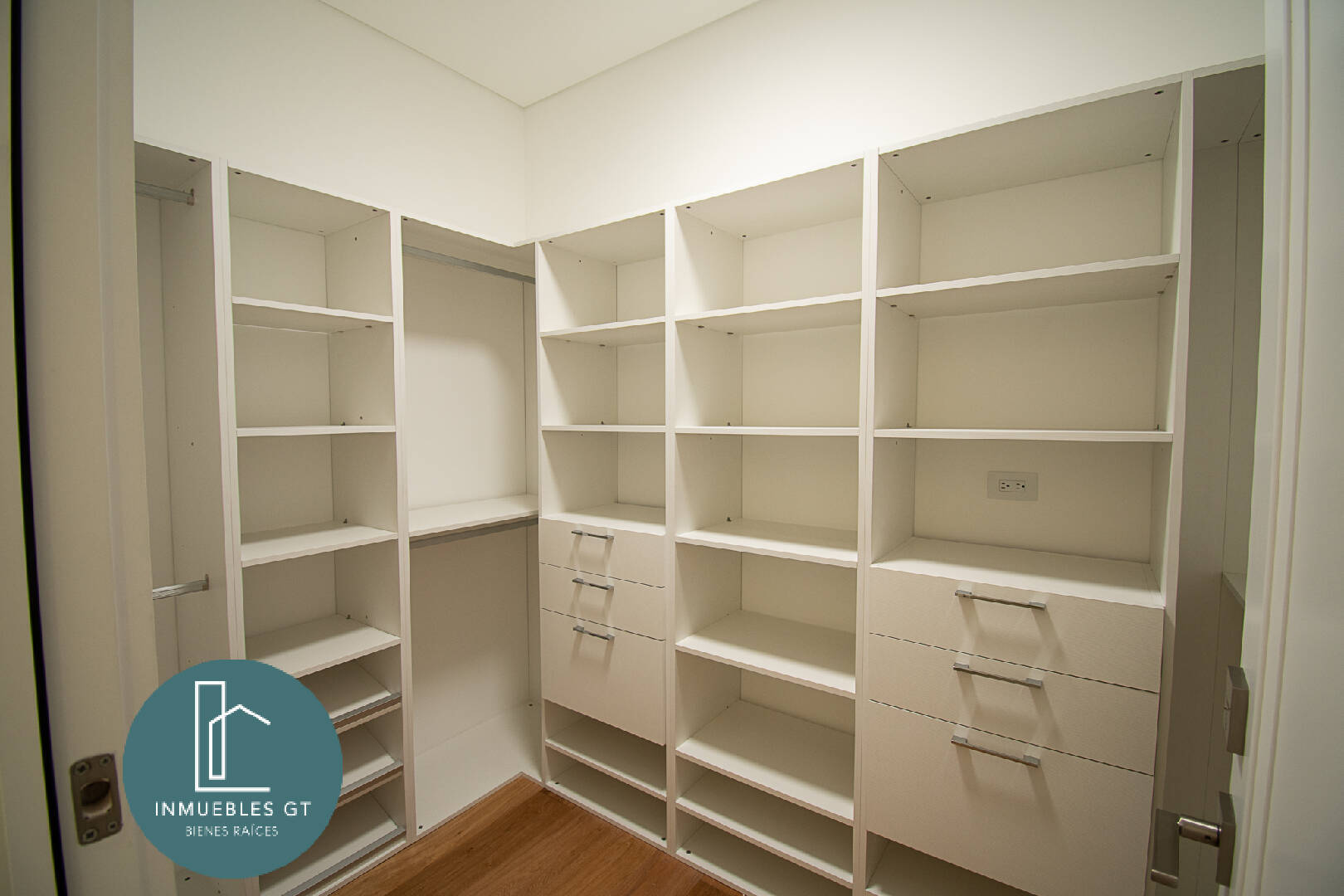 Apartamento en RENTA Oakland zona 10 - Miniatura 10