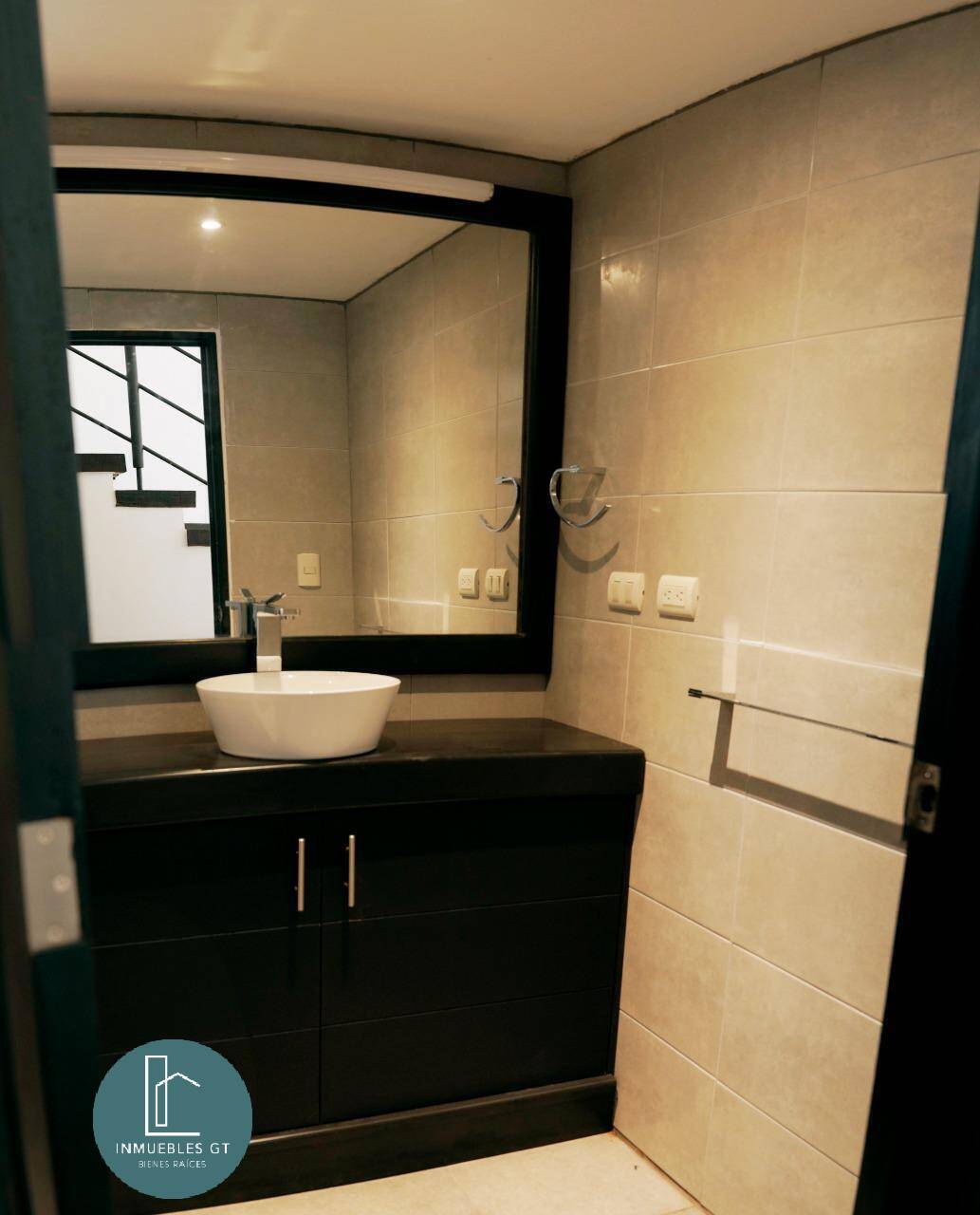 Casa en VENTA en el casco de Antigua Guatemala - Miniatura 6