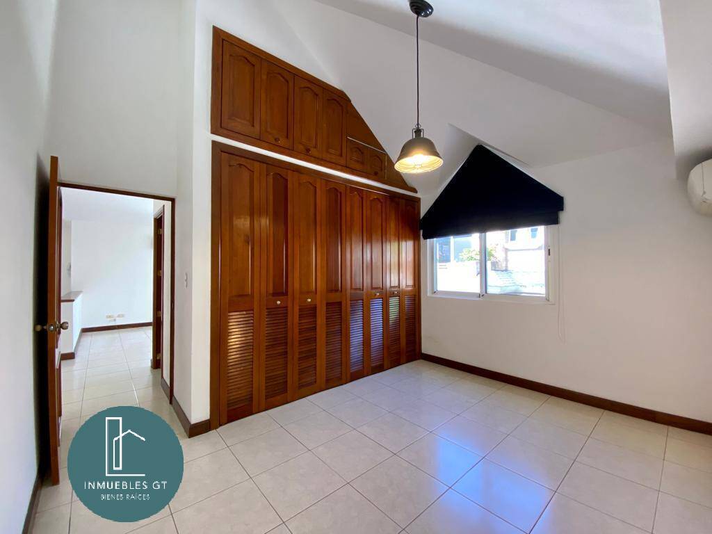 Casa en VENTA en sector EXCLUSIVO de zona 14 - Miniatura 8