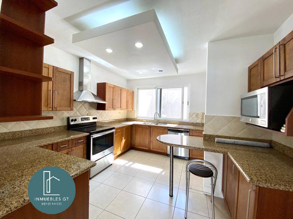 Casa en VENTA en sector EXCLUSIVO de zona 14 - Miniatura 9