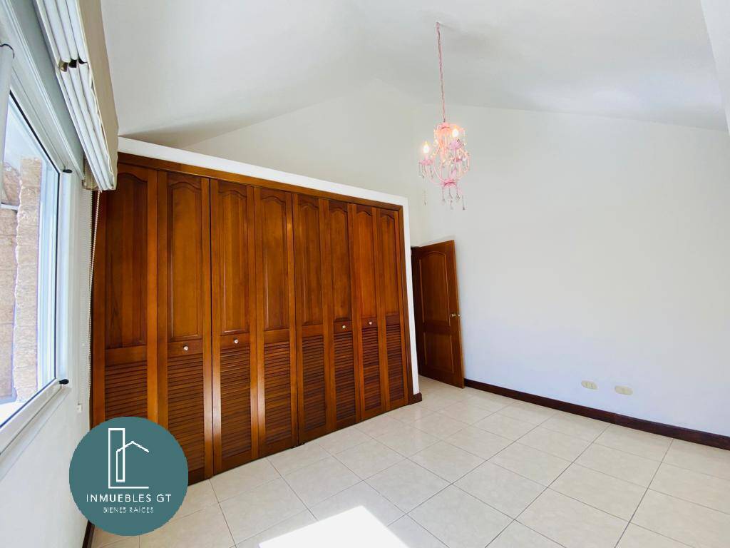 Casa en VENTA en sector EXCLUSIVO de zona 14 - Miniatura 10