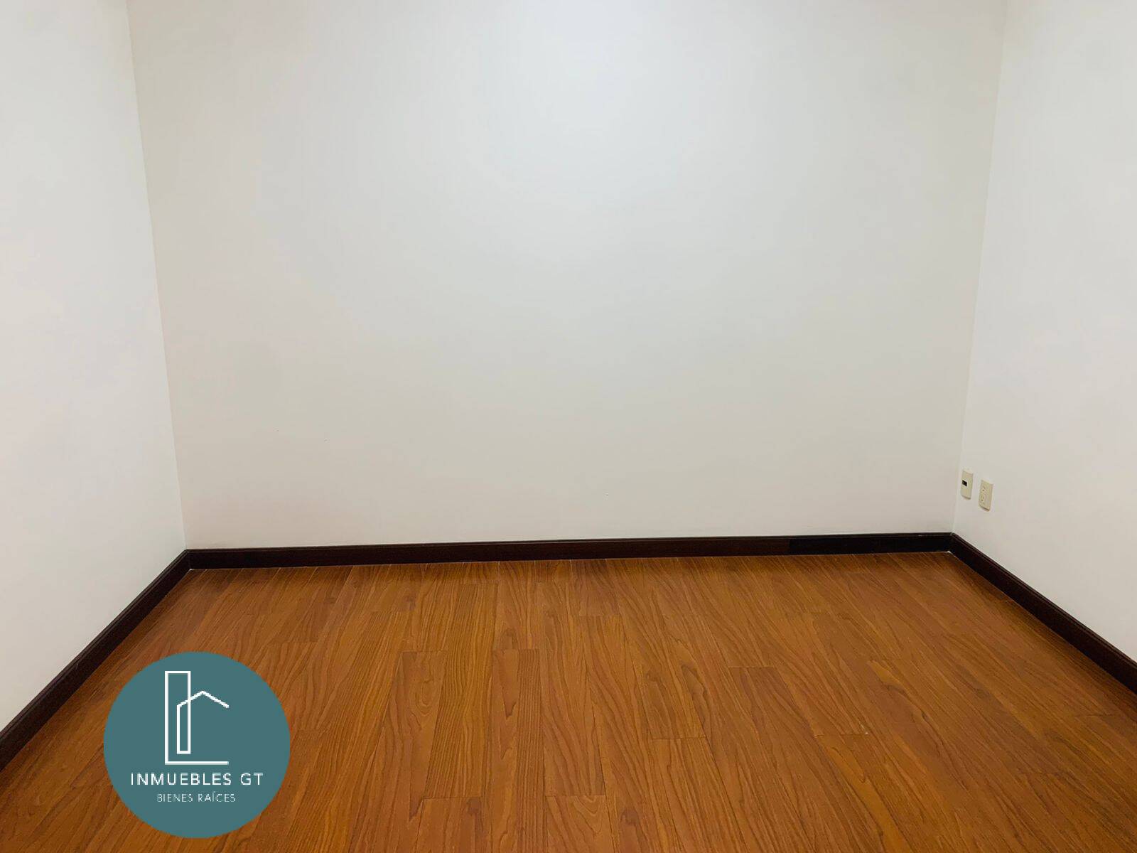 Apartamento en RENTA zona 14 - Miniatura 8
