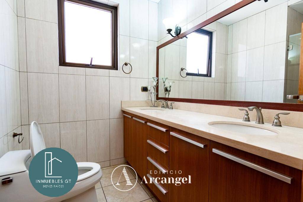 Apartamento en RENTA zona 14 - Edificio Arcangel - Miniatura 7