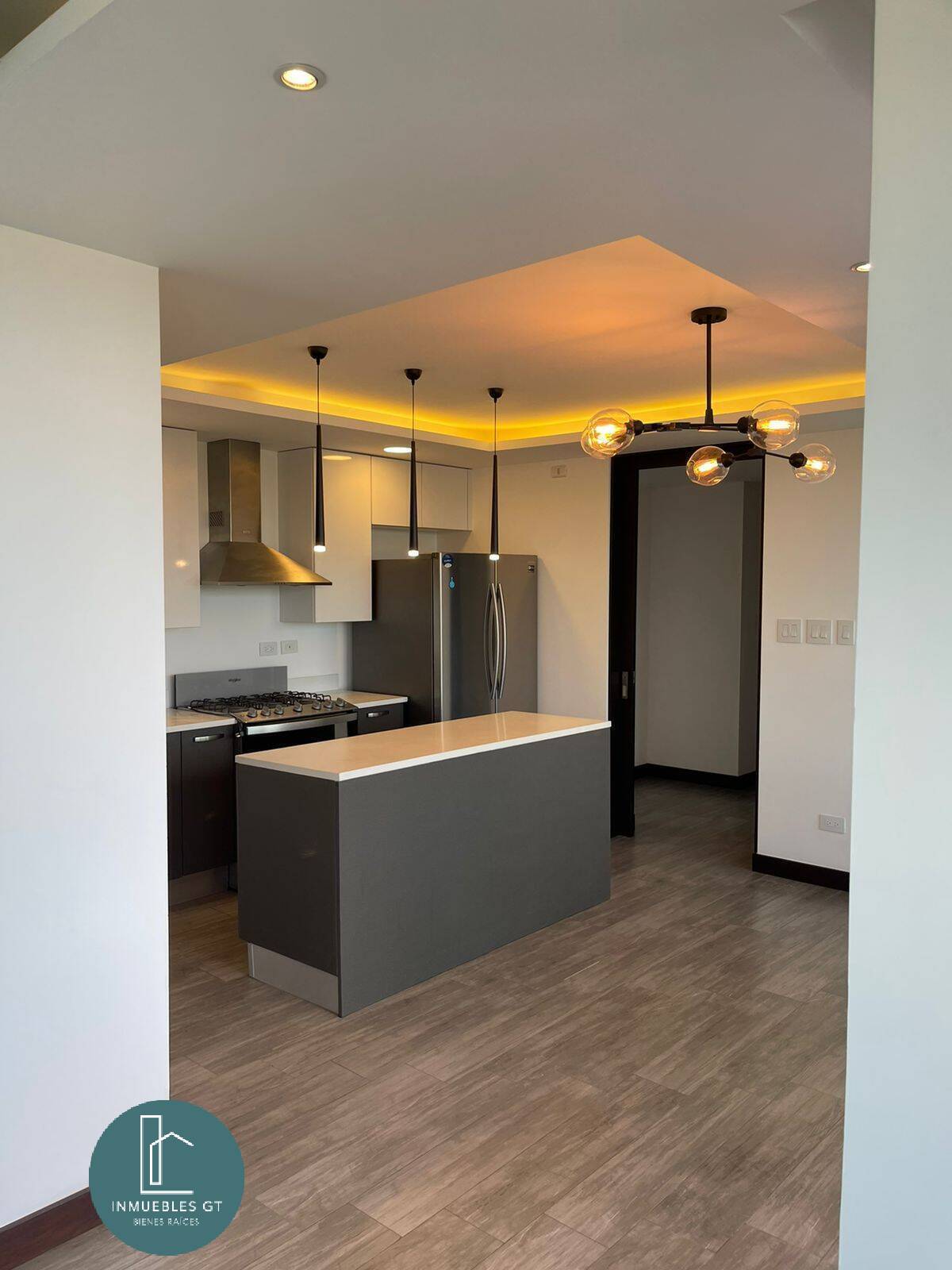 Apartamento en RENTA en zona 15 - Image 1