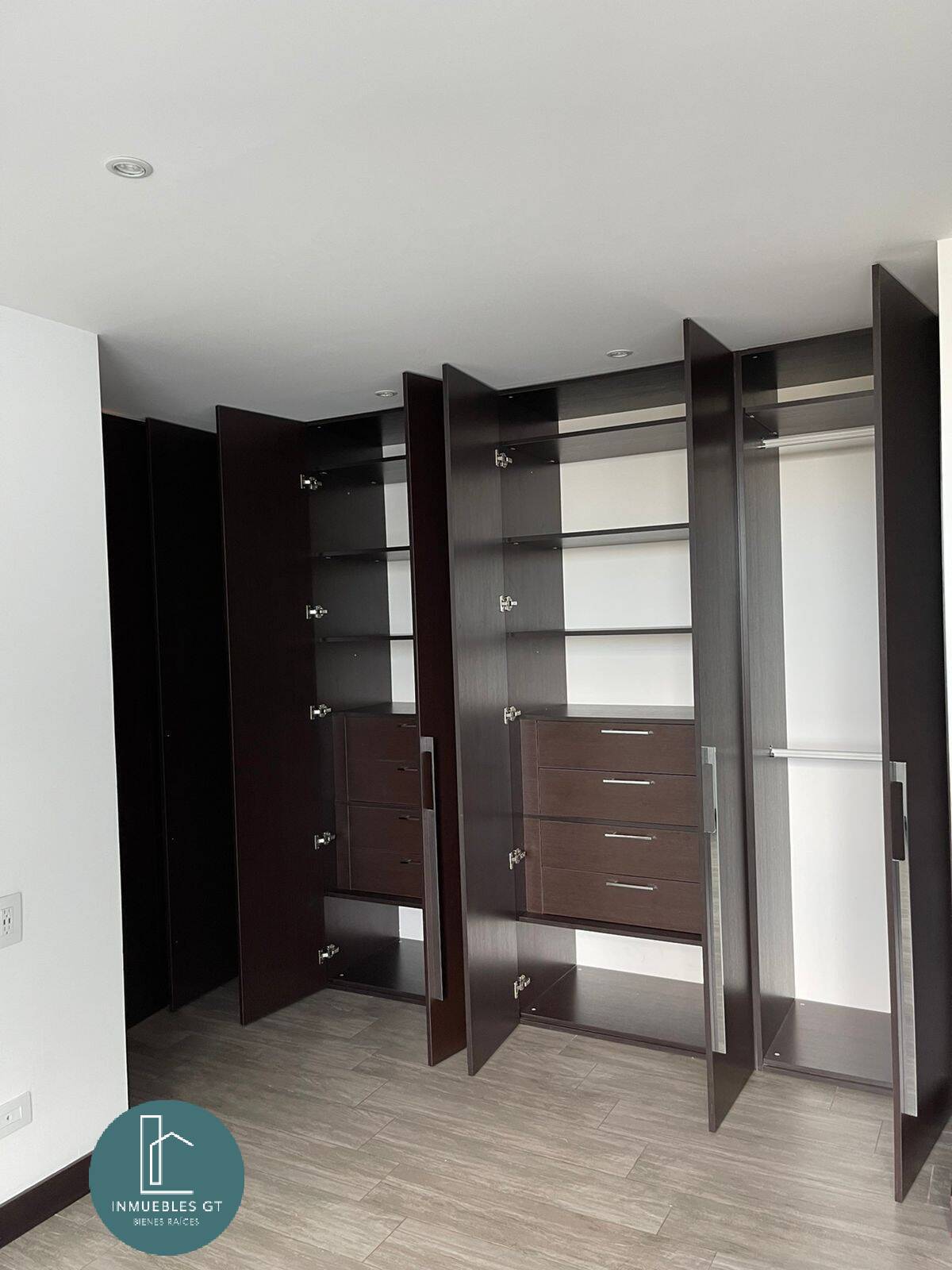 Apartamento en RENTA en zona 15 - Miniatura 13
