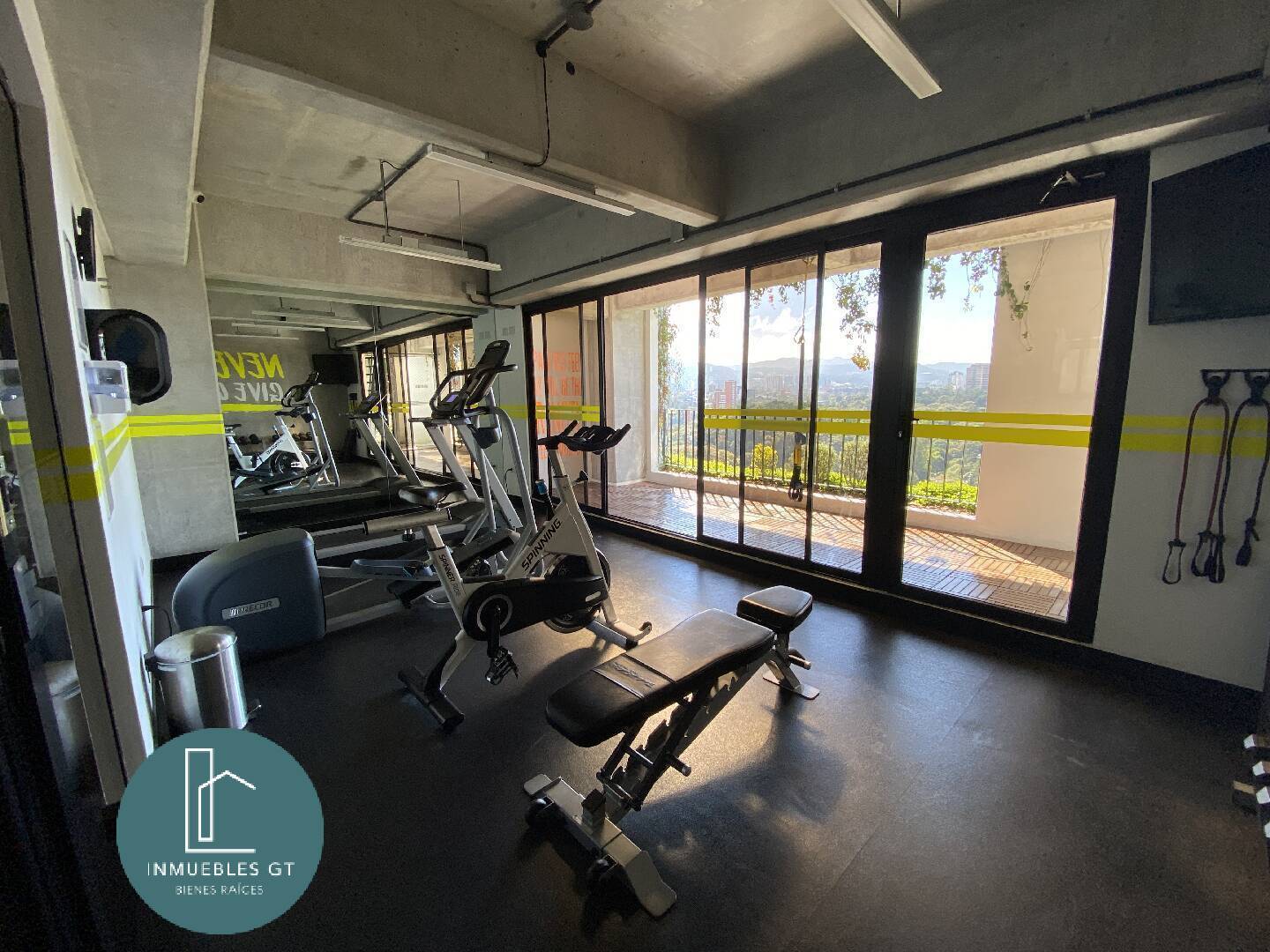Apartamento amueblado en VENTA en zona 10 - Edificio FABRA - Miniatura 15