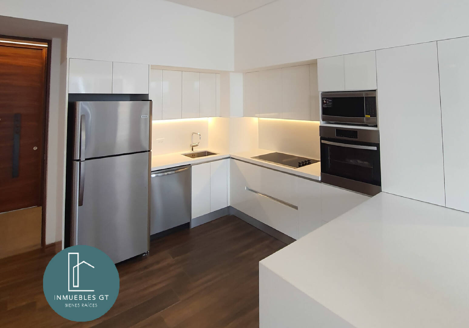 Apartamento en RENTA zona 10 - AVIA - Miniatura 6