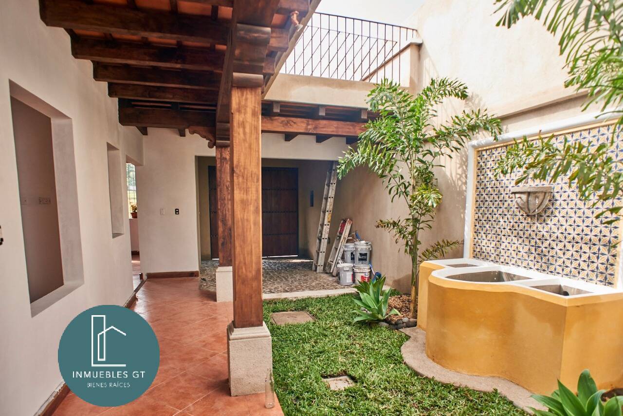 Casa en VENTA en Antigua Guatemala - Condominio Los Franciscanos - Padua A - Image 2