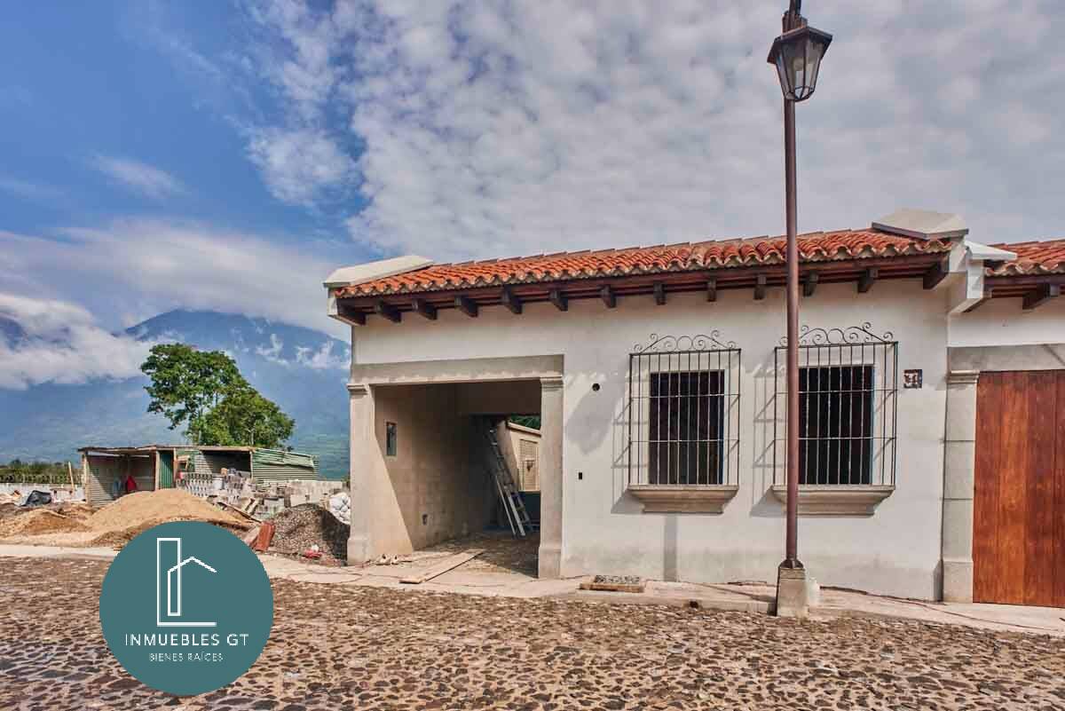 Casa en VENTA en Antigua Guatemala - Condominio Los Franciscanos - Padua C - Image 5