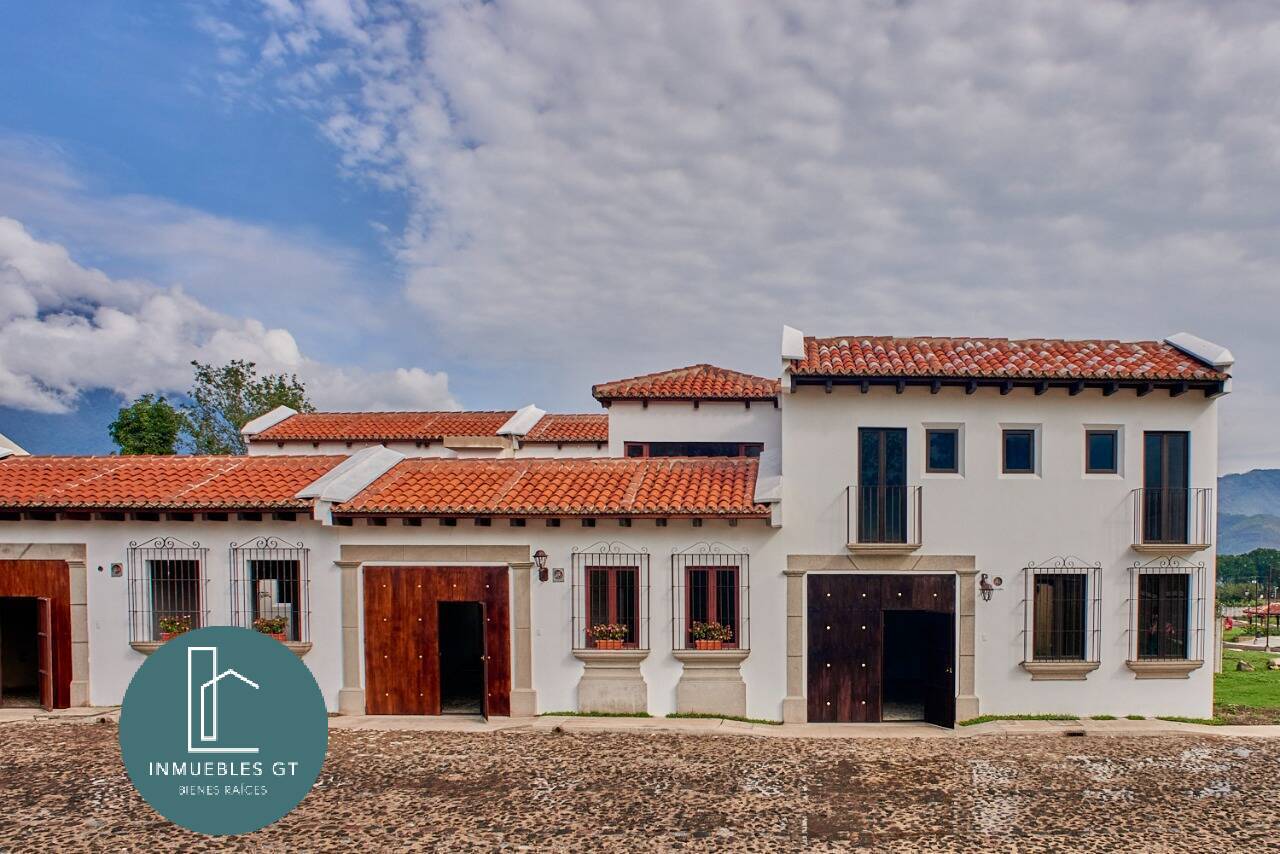 Casa en VENTA en Antigua Guatemala - Los Franciscanos – Casa Santa Clara - Image 2