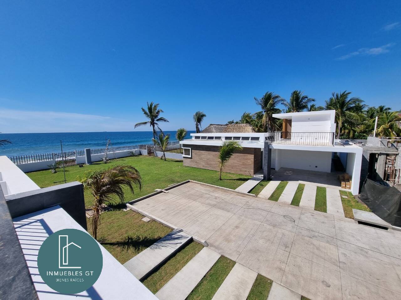 Casa de descanso en VENTA en Monterrico para estrenar - Miniatura 20