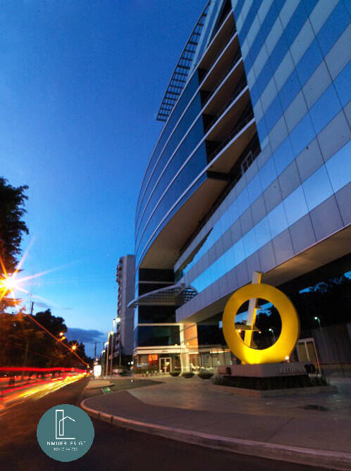 Oficina en RENTA en zona 10, Edificio Reforma 10 - Image 3
