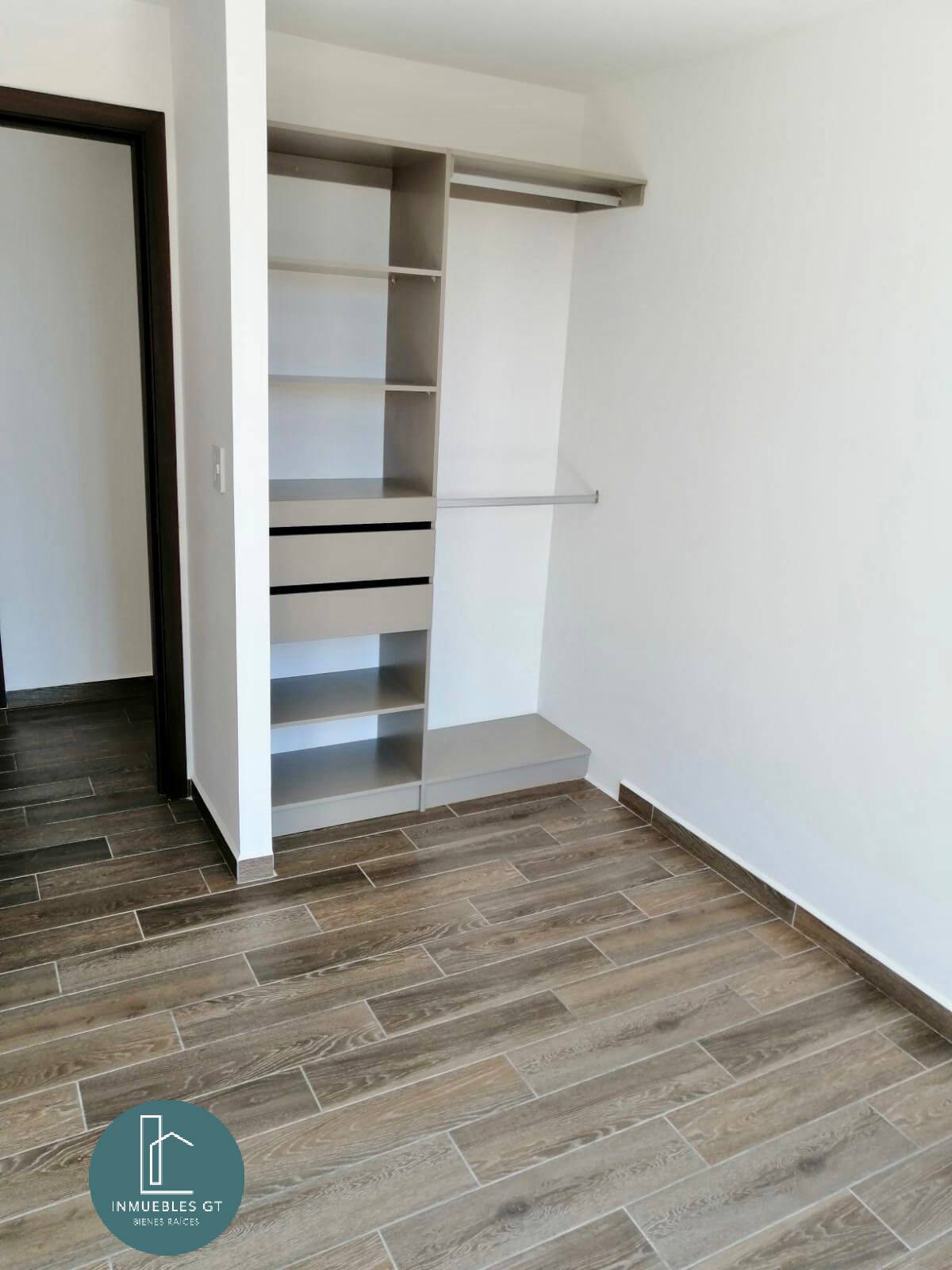 Apartamento en RENTA en zona 15 - Parque 15 - Image 4