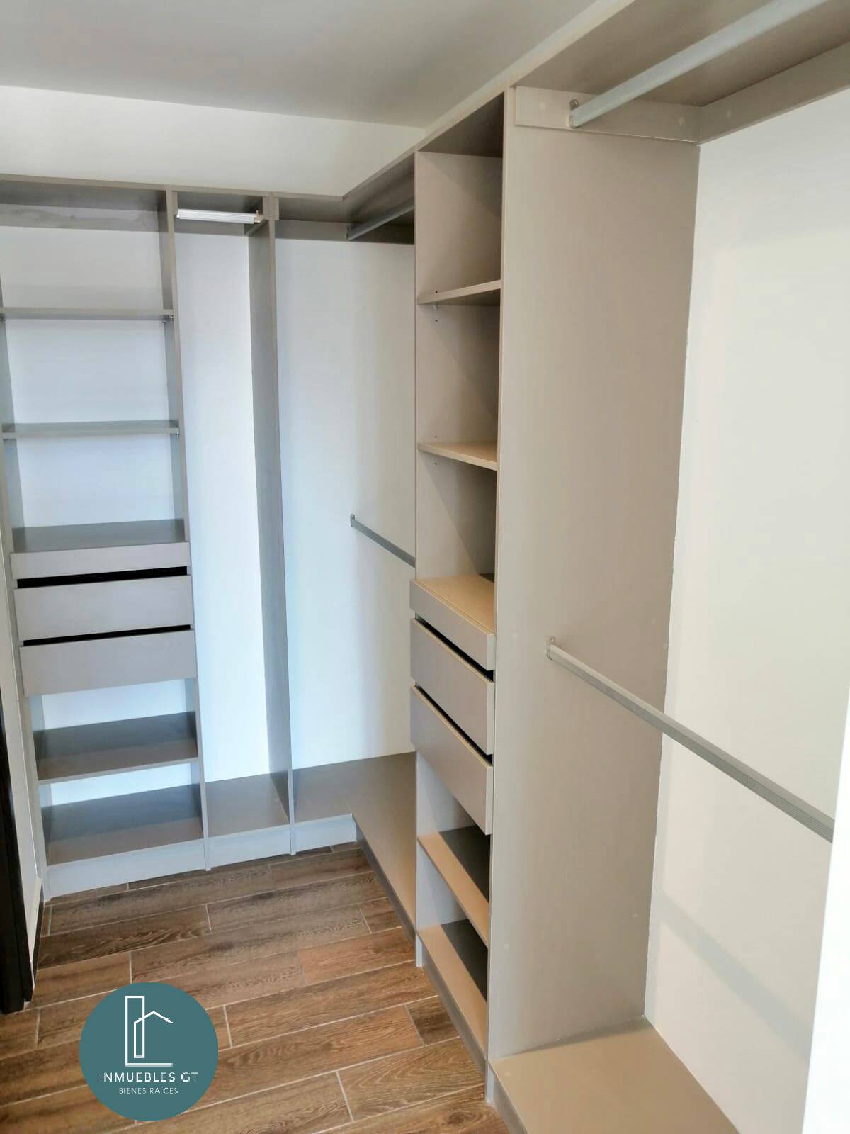 Apartamento en RENTA en zona 15 - Parque 15 - Image 5