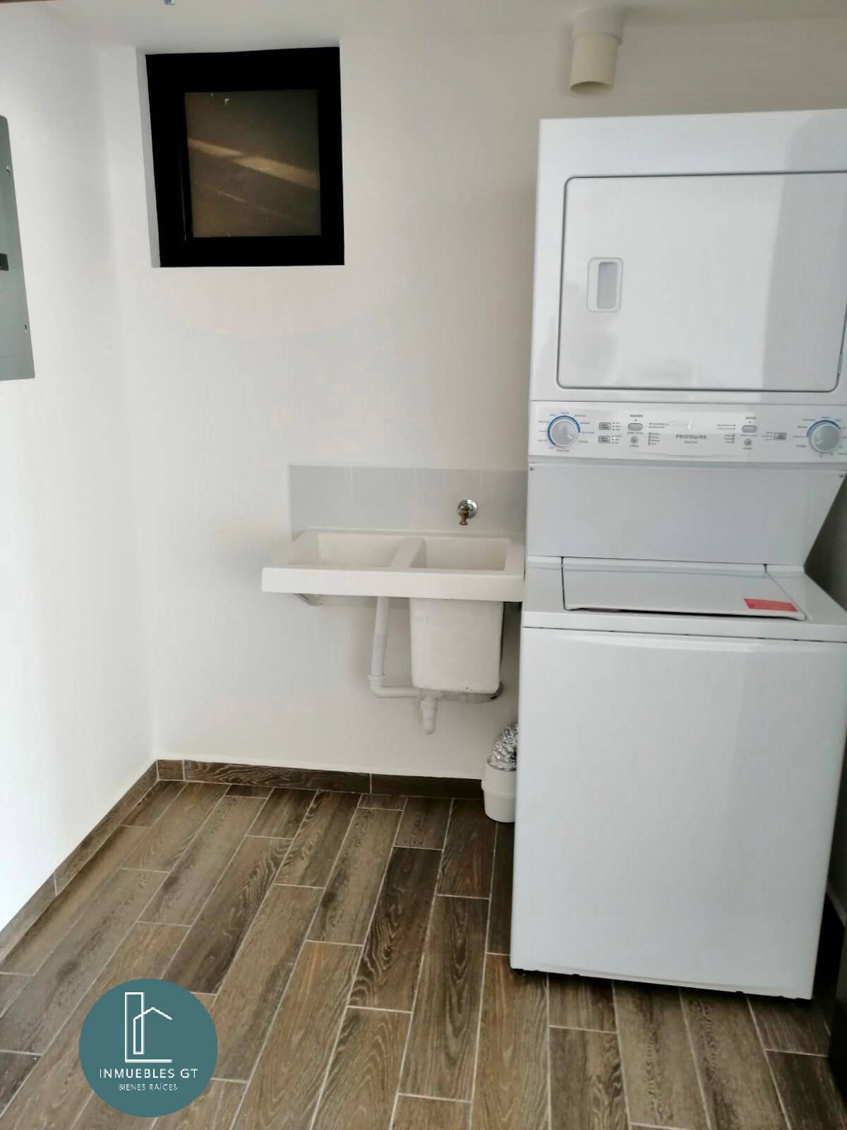 Apartamento en RENTA en zona 15 - Parque 15 - Miniatura 6
