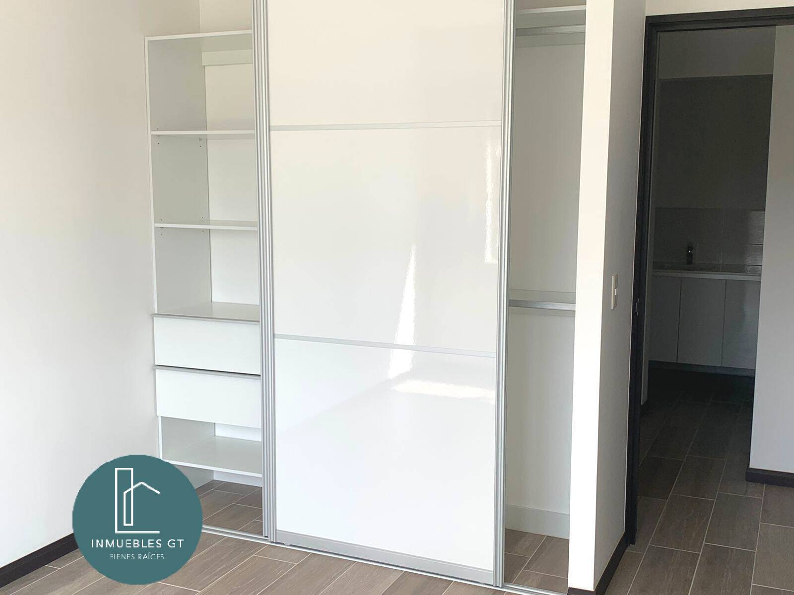 Apartamento en RENTA en zona 14, Complejo Segheria - Miniatura 7