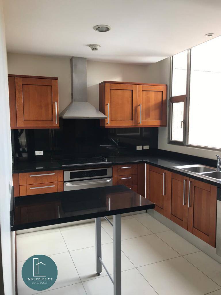 Apartamento en RENTA en Zona 14 - Image 1