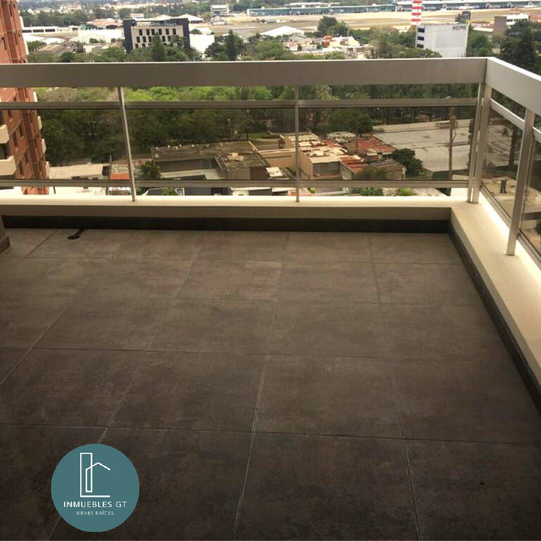 Apartamento en RENTA en zona 14, Avenida Tres - Image 4