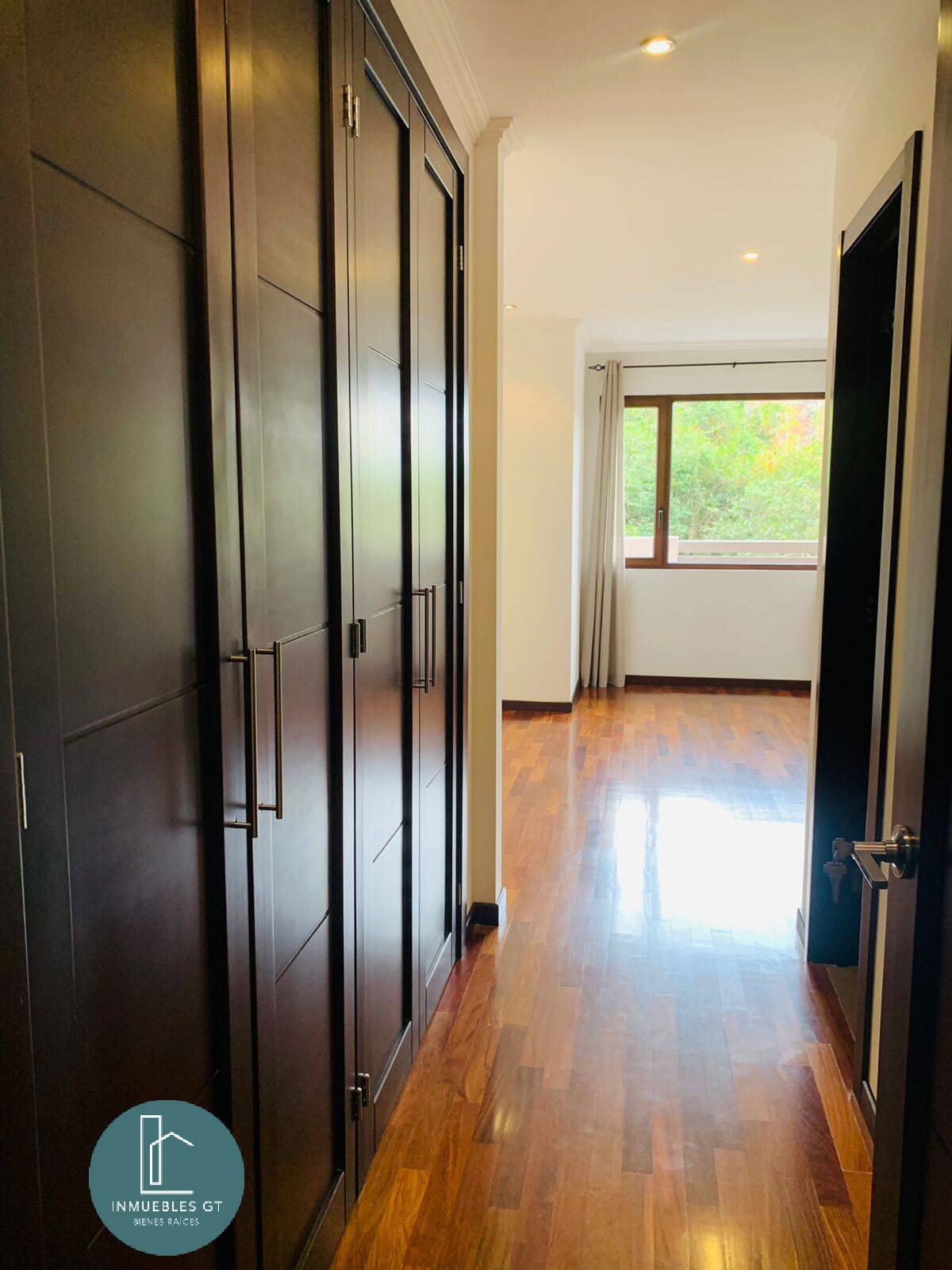 Apartamento en RENTA en zona 10 - Edificio Vivenza - Miniatura 8