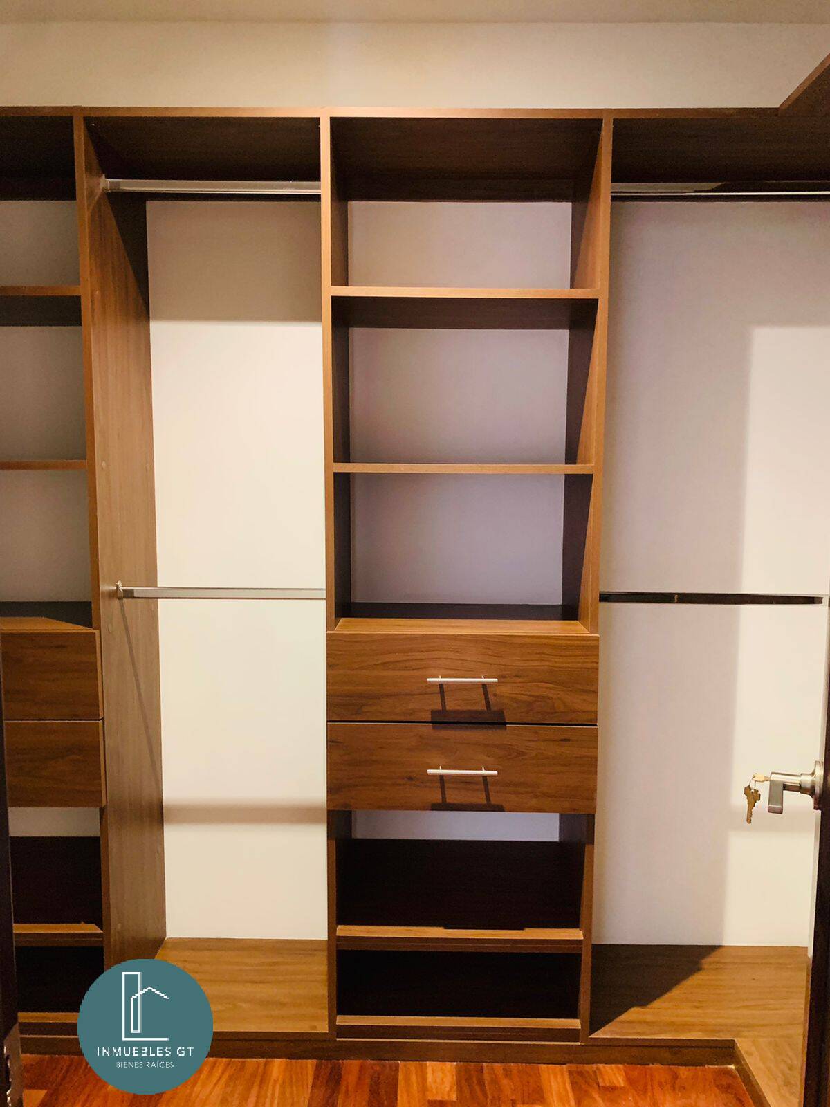 Apartamento en RENTA en zona 10 - Edificio Vivenza - Miniatura 11