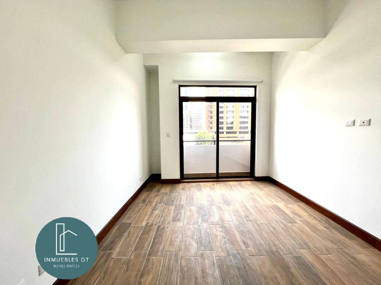 Apartamento en RENTA en zona 10 - Salvatorre - Miniatura 6