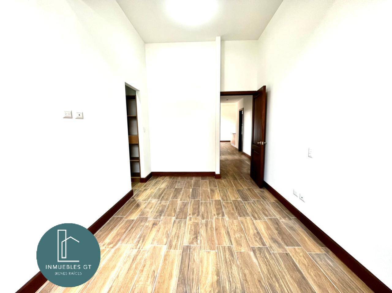 Apartamento en RENTA en zona 10 - Salvatorre - Miniatura 9