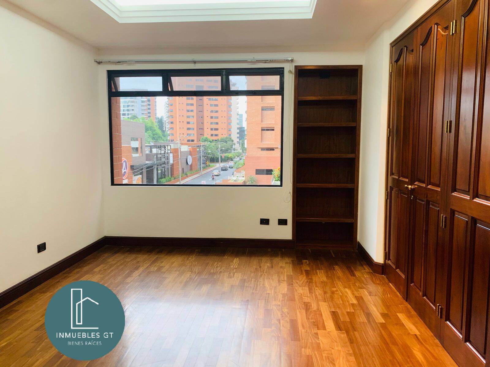 Apartamento en VENTA en zona 10 - San Ignacio - Miniatura 7