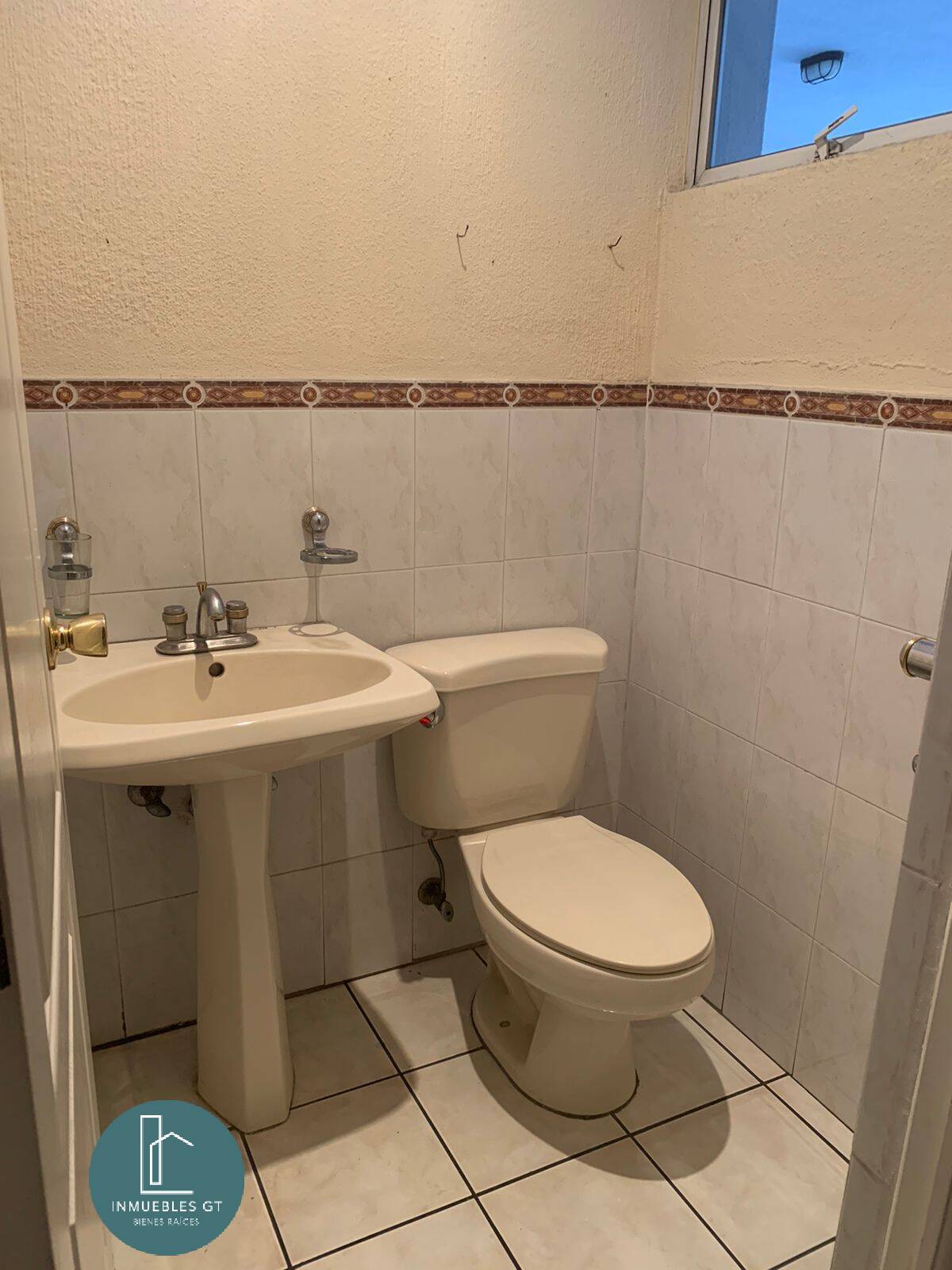 Casa en VENTA en zona 15 - Miniatura 20