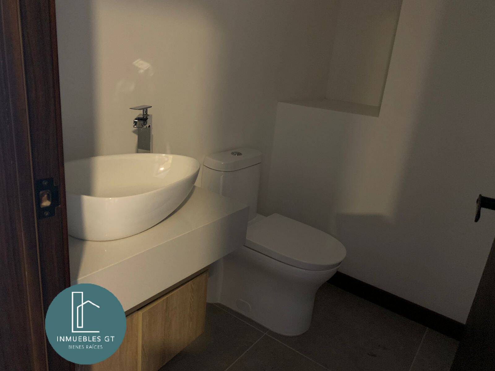 Apartamento en VENTA estilo LOFT zona 16 - Miniatura 7