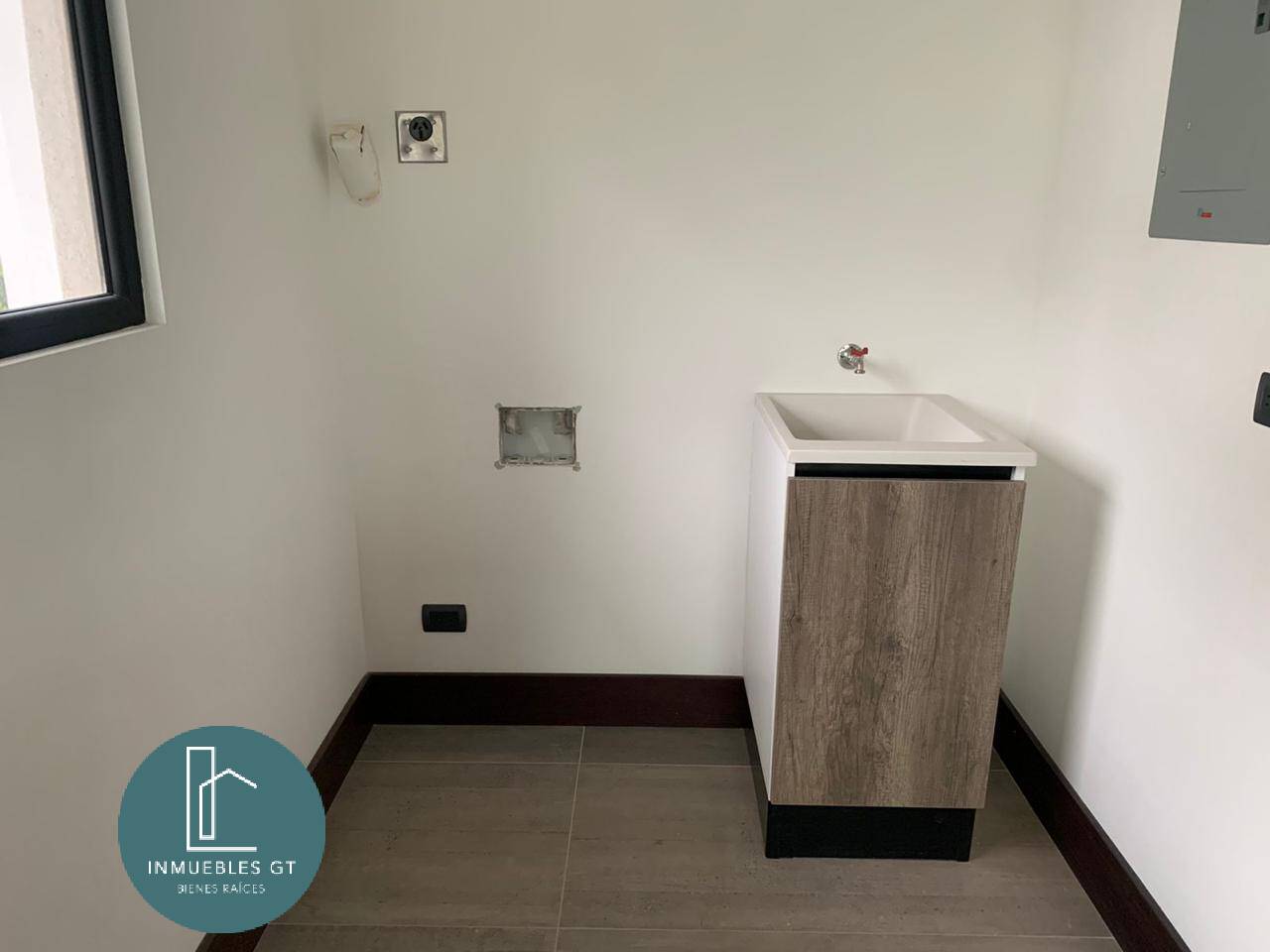 Apartamento en VENTA zona 16 - Miniatura 9