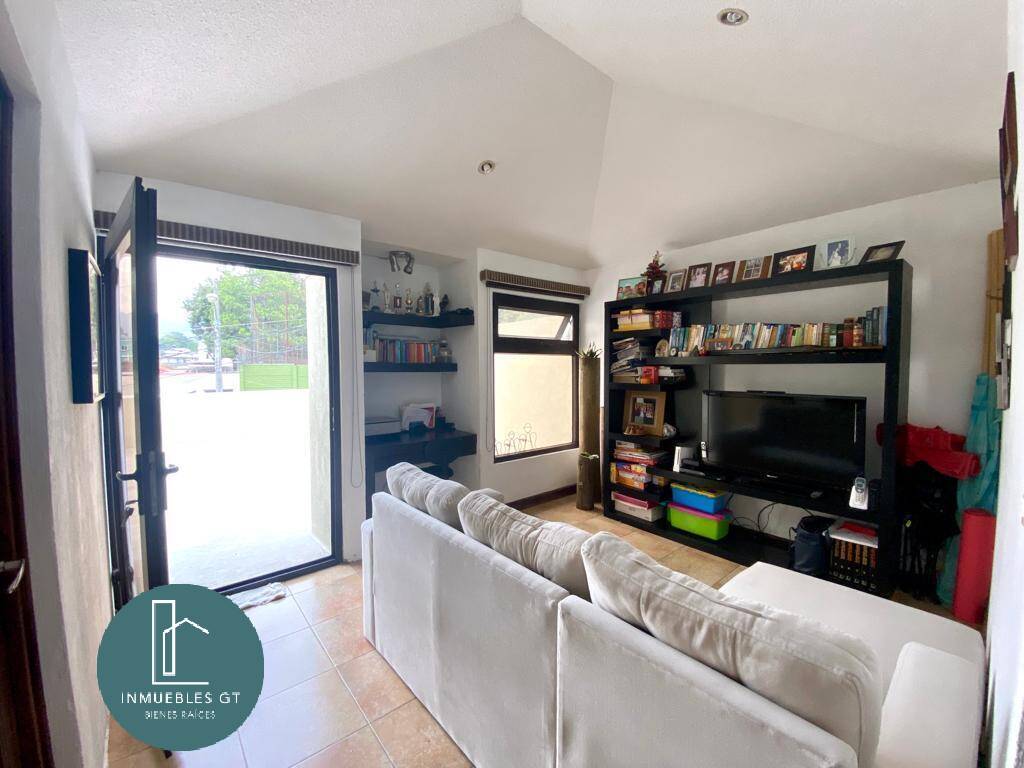Casa en VENTA - Condominio El Cafetal, zona 16 - Image 5
