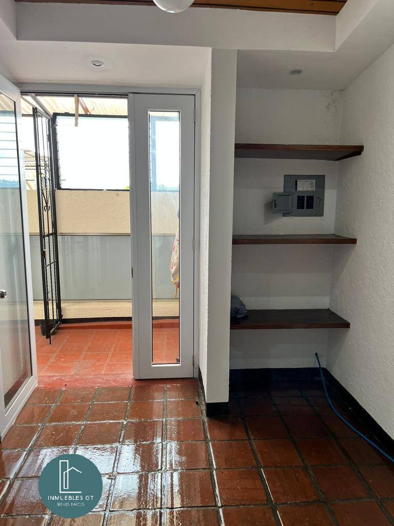Apartamento en RENTA zona 15 - Image 2