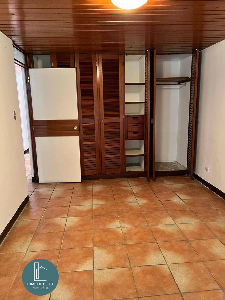 Apartamento en RENTA- Zona 15 - Image 5