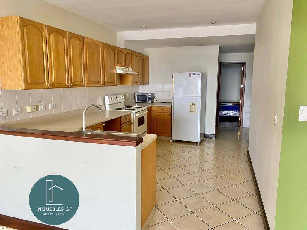 Apartamento en RENTA- Edificio Milenia, zona 10. - Image 1