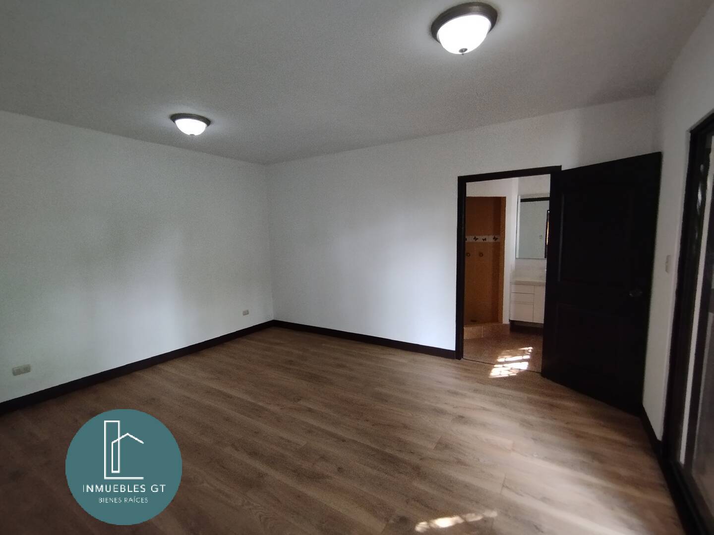 Casas en VENTA en El Encinal Mixco - Miniatura 18
