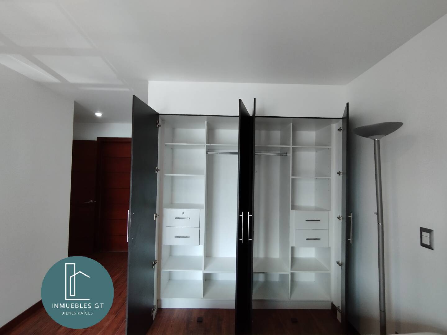 Apartamento en RENTA, Zona 10 Alandra, Ciudad de Guatemala, Guatemala - Miniatura 6