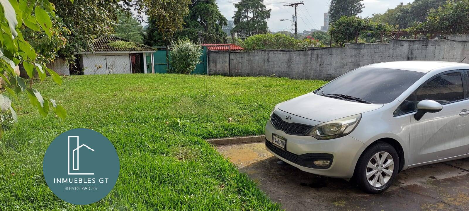Terreno en Venta zona 15 - Image 2