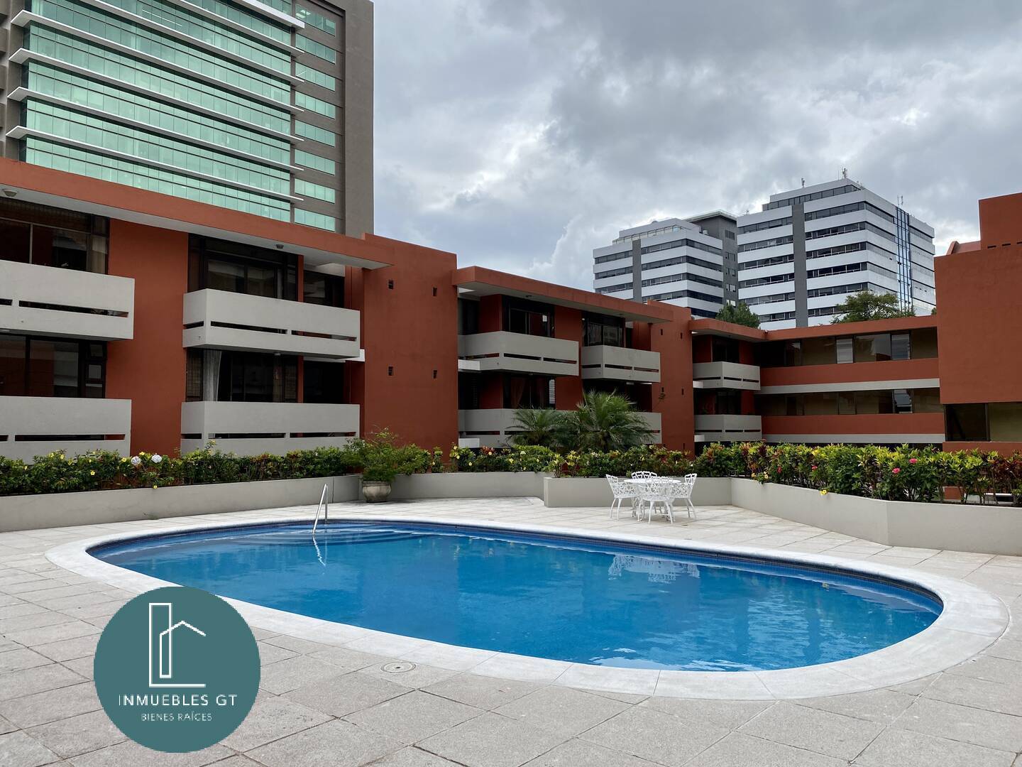 Apartamento en renta zona 10 - Miniatura 12