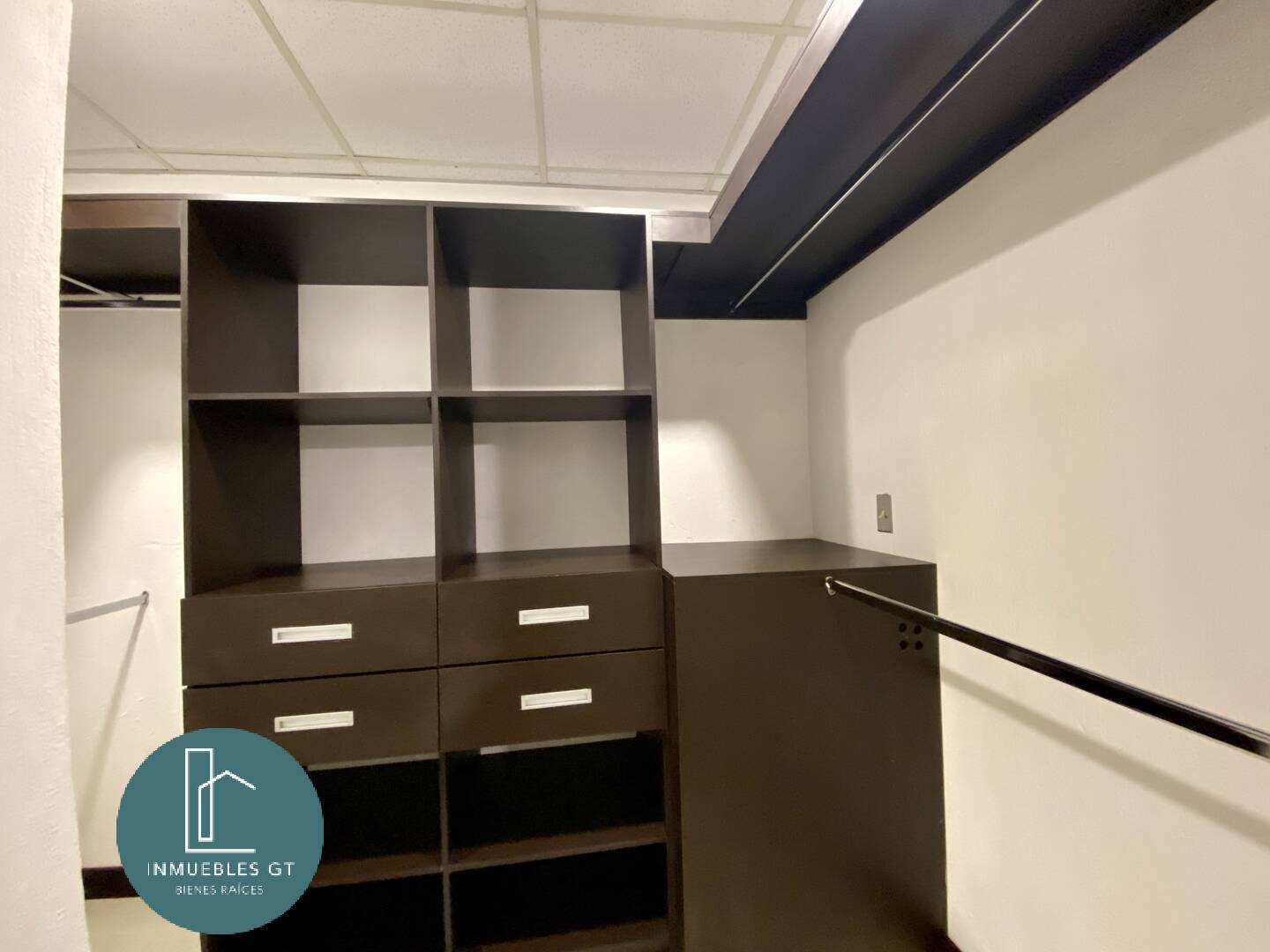 Apartamento en renta zona 10 - Miniatura 15