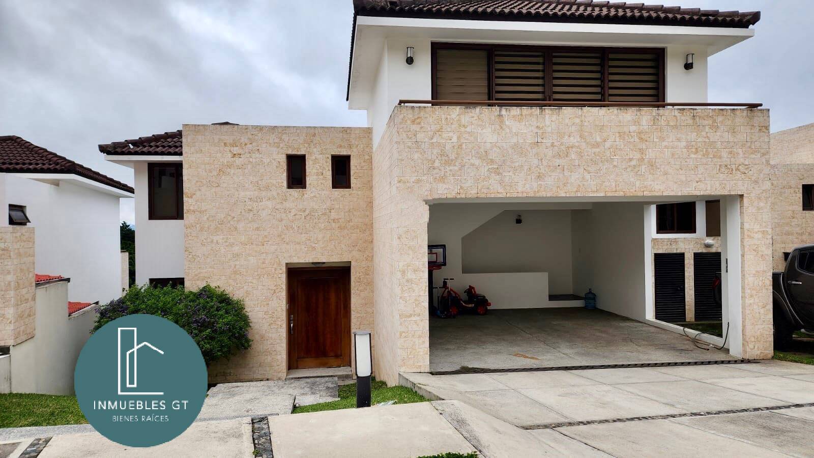 Casa en VENTA zona 16 Lomas de San Isidro - Image 3