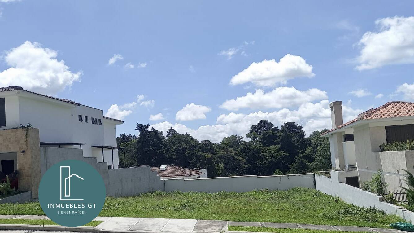 Terreno en Venta zona 16 - Image 1