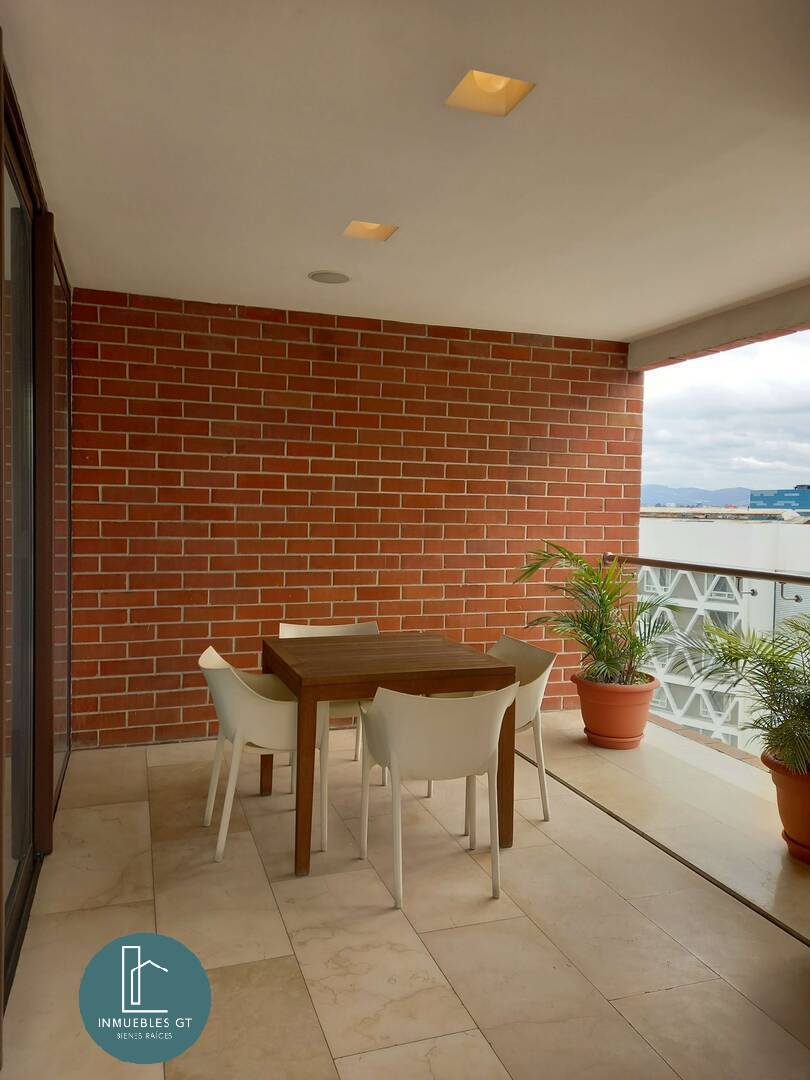 Apartamento en Venta zona 10 - Image 4
