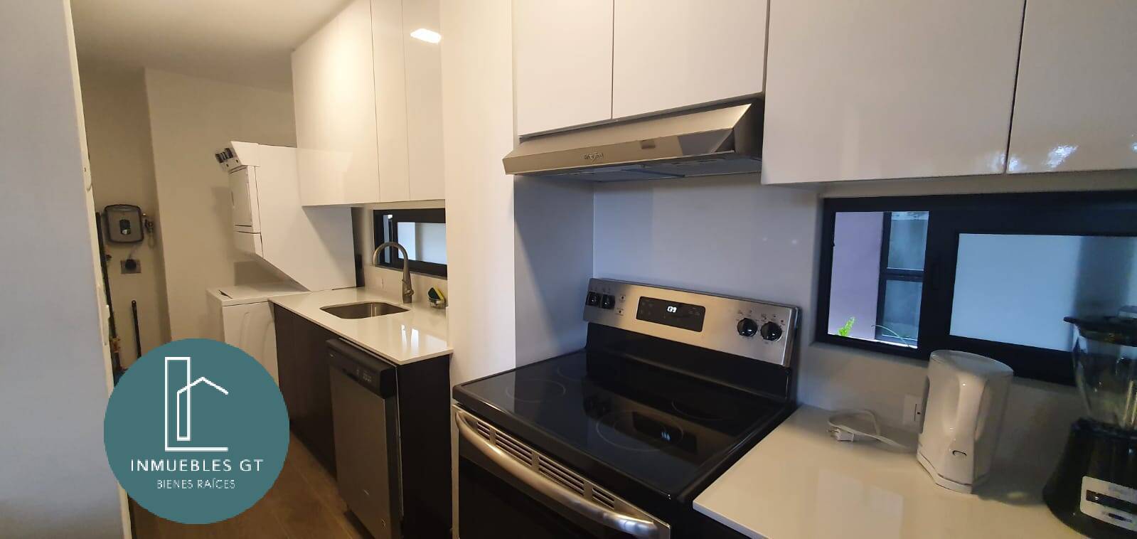 Apartamento en Venta zona 15 - Image 3