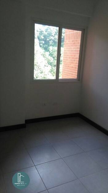 Apartamento en Renta zona 16 - Image 4