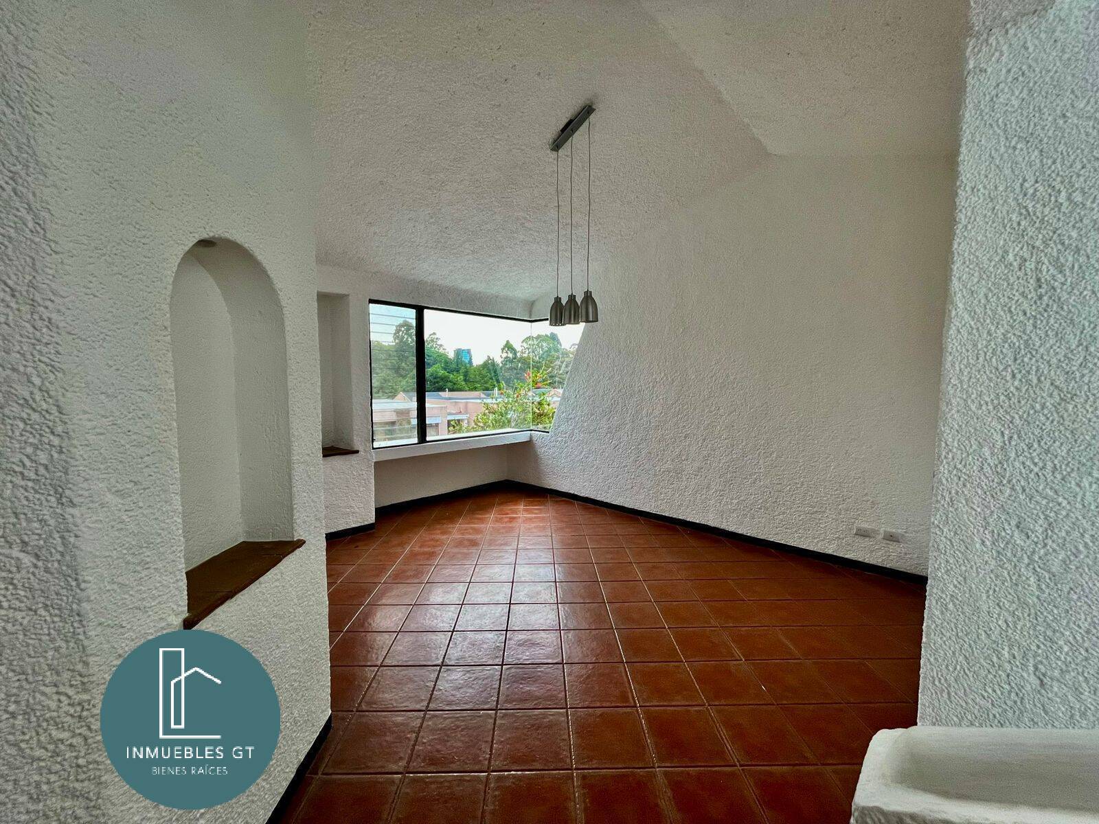 Casa en RENTA en San Lázaro zona 15 - Image 1