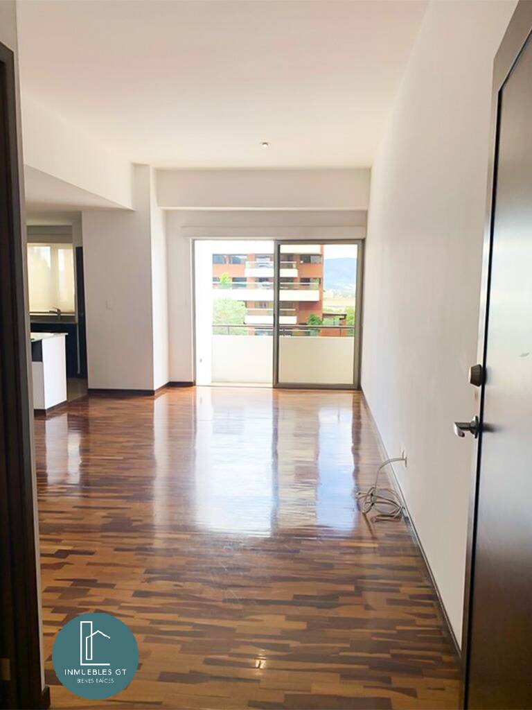 Apartamento en RENTA en zona 14 Torre Quattro - Image 4