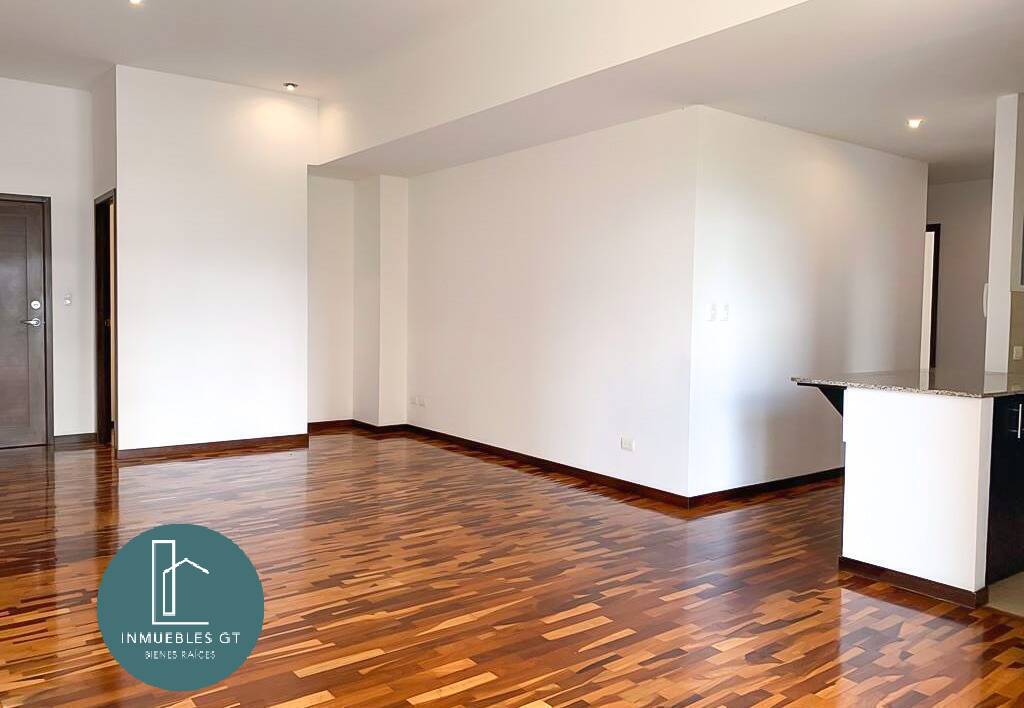 Apartamento en RENTA en zona 14 Torre Quattro - Image 5