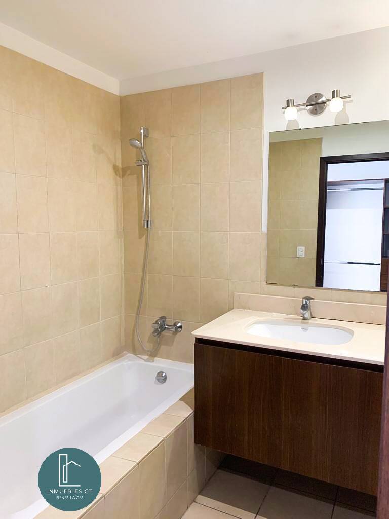 Apartamento en RENTA en zona 14 Torre Quattro - Miniatura 11