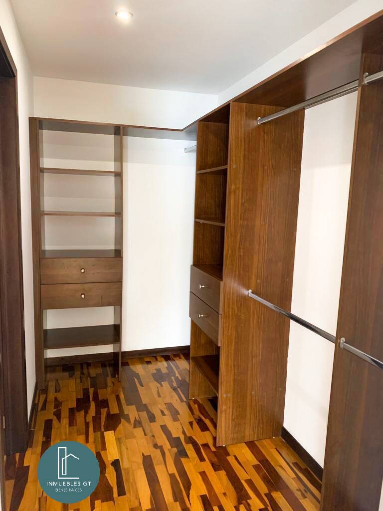 Apartamento en RENTA en zona 14 Torre Quattro - Miniatura 10