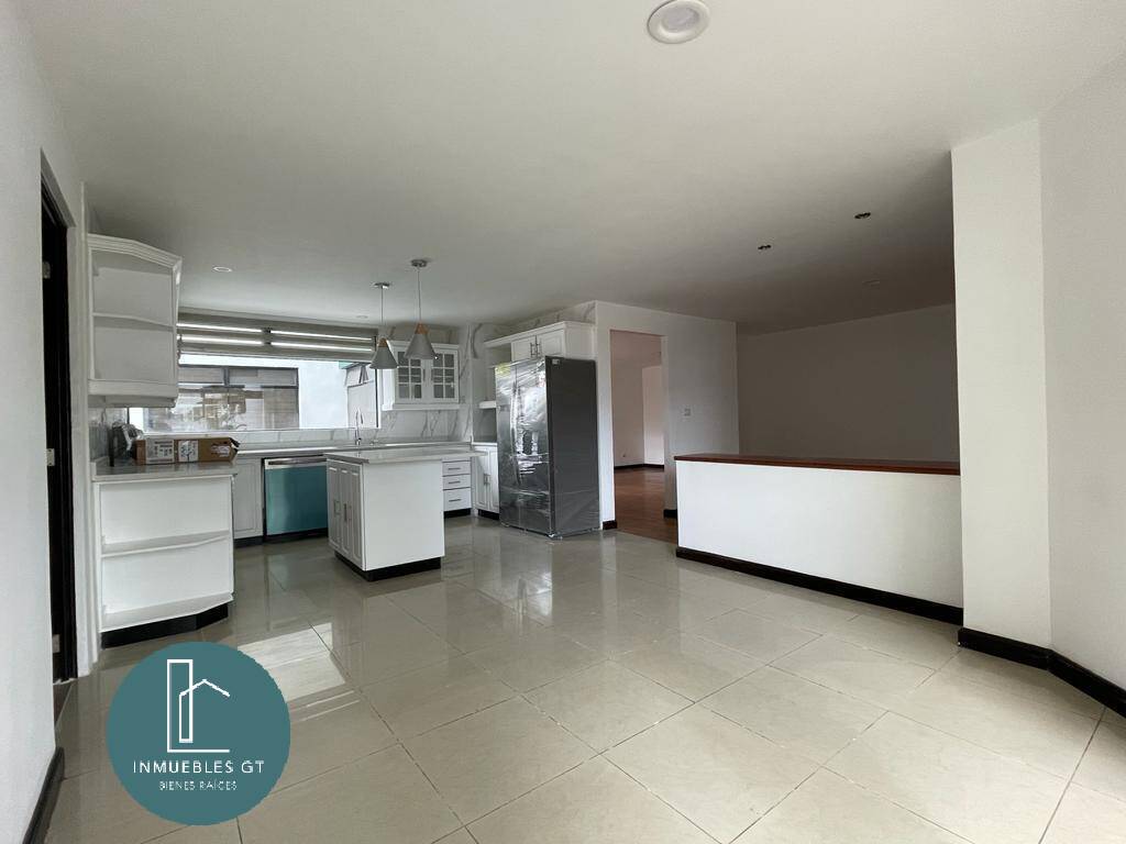Apartamento en RENTA en Vista Verde zona 10 - Image 1
